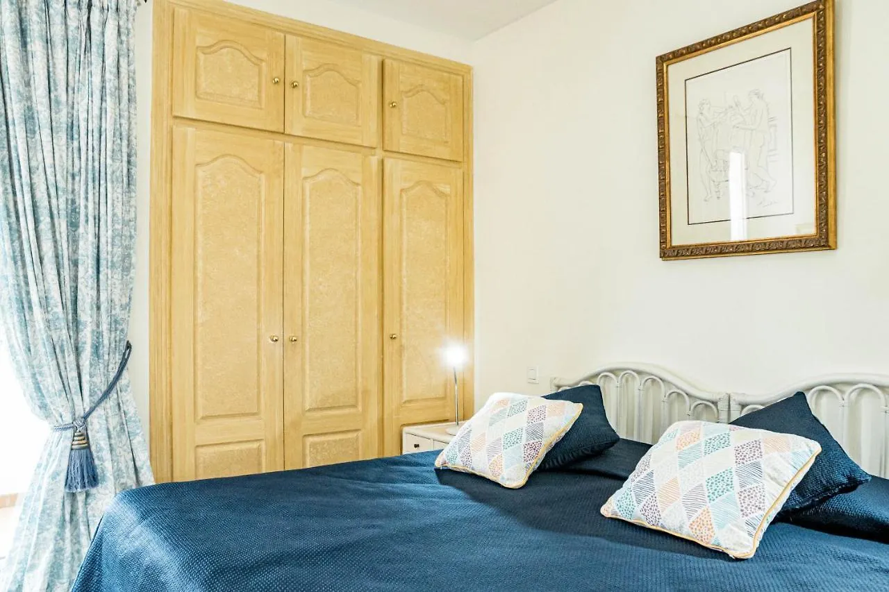 Andalusian Elegance Apartment In El Paraiso With 360 Views Over Sea And Mountains Estepona Spain